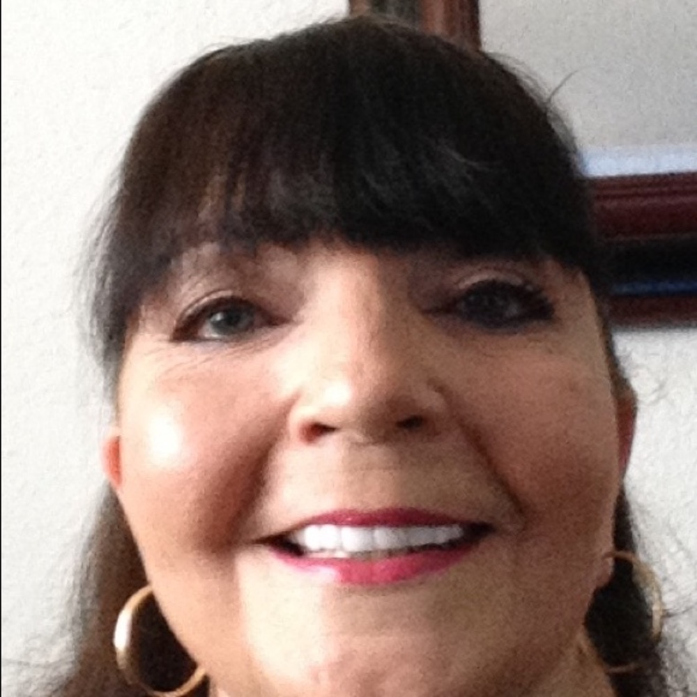 Meet your Posher, Debbie